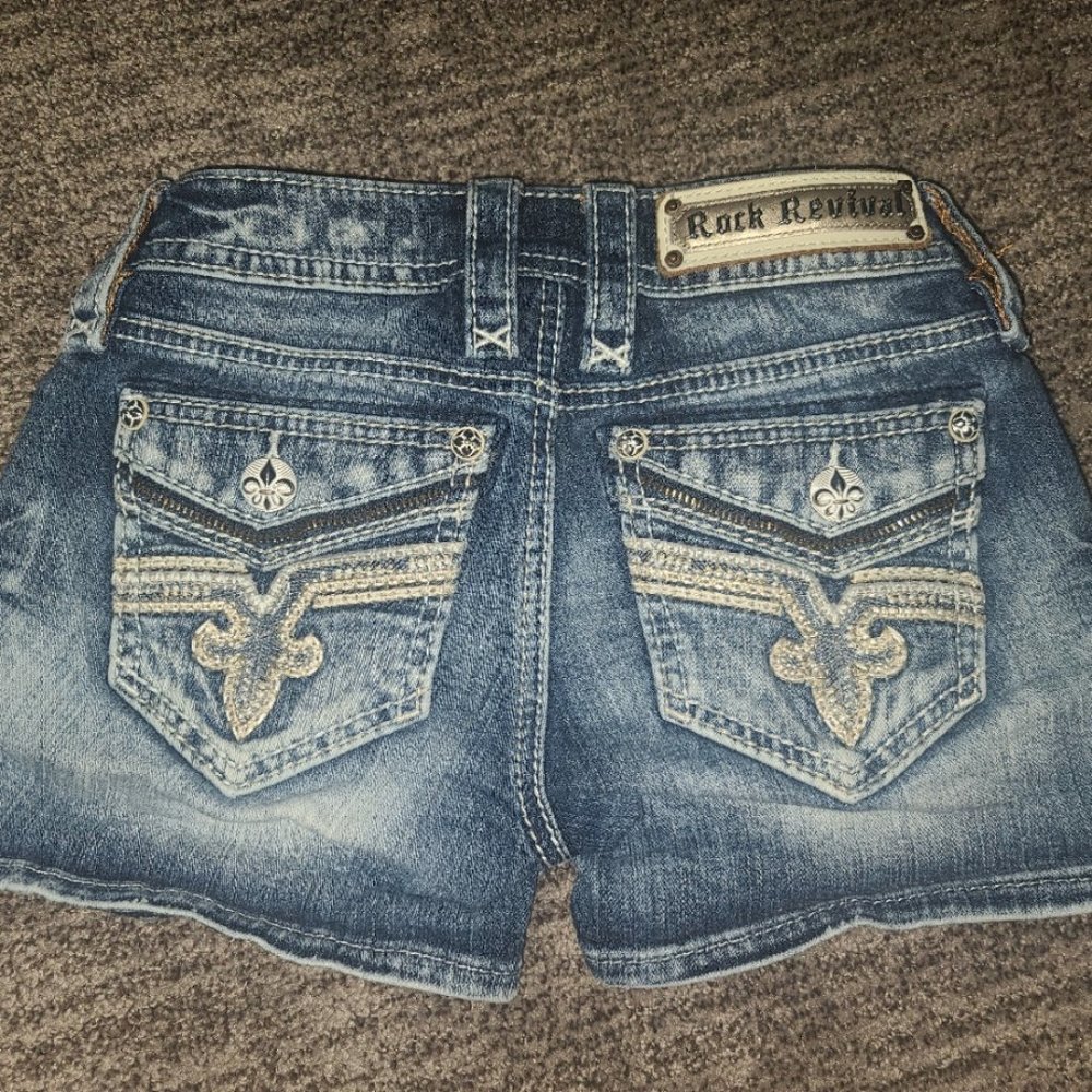 Rock Revival shorts size 23